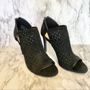 Christian Siriano - black heels